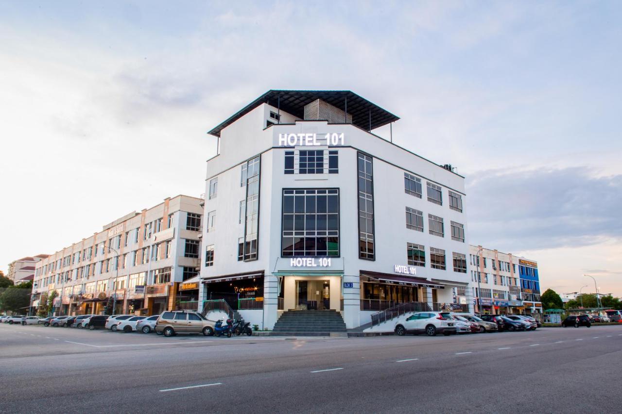 Hotel 101 Permas Jaya Johor Bahru Exterior foto